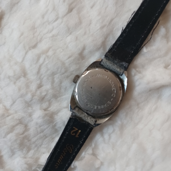 Roleit quartz Watch vintage black leather band gold tone stainless steel 17rubis - Picture 9 of 9